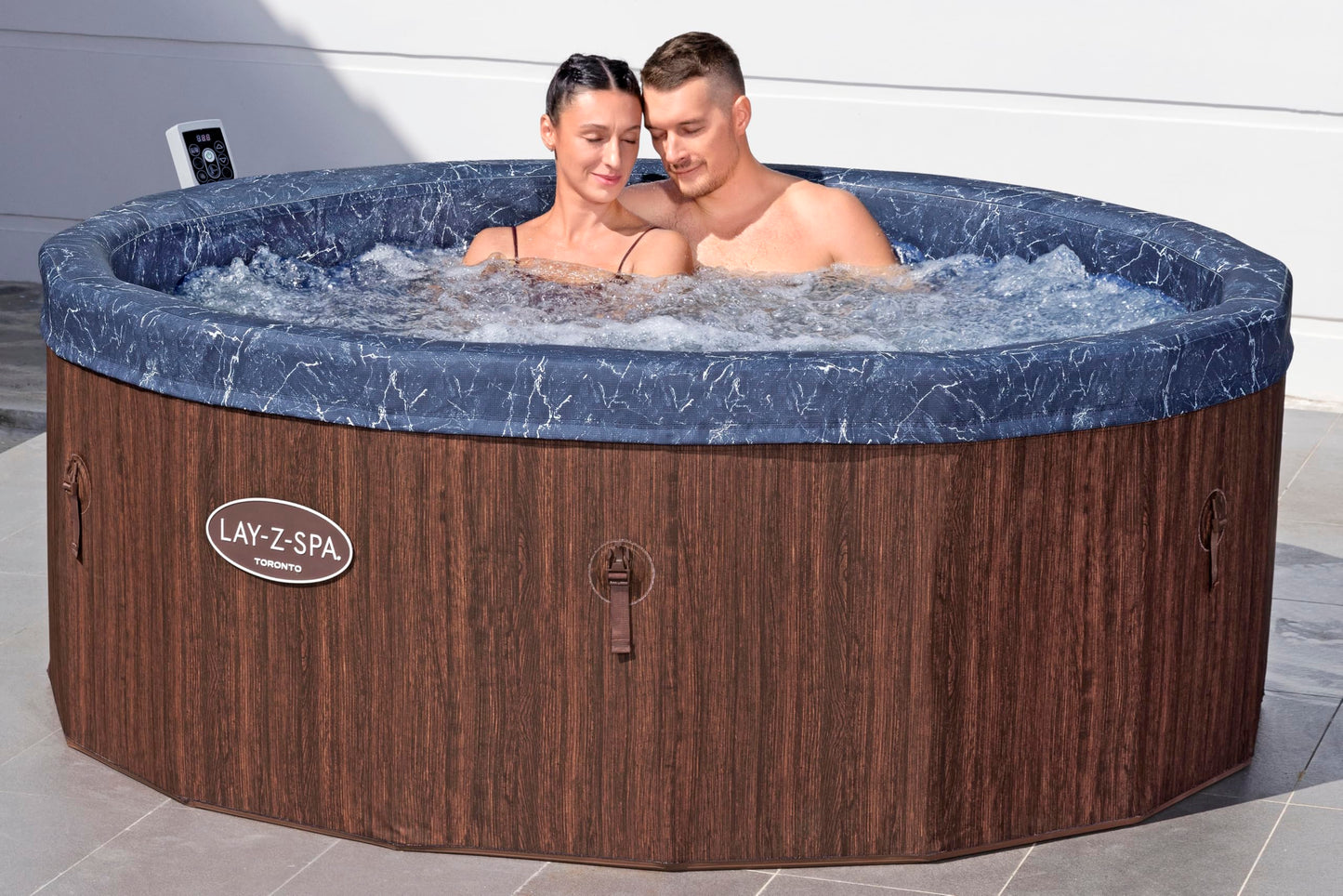 Bestway Lay-Z-SPA Whirlpool Toronto AirJet, Ø190x70cm, 7 Personen, Energiesparend, Heizung, Frostwächter, 180 AirJet-Düsen, App-Steuerung, UltraFit-Pumpeneinheit, Abdeckung, Holz-Optik, Palisander